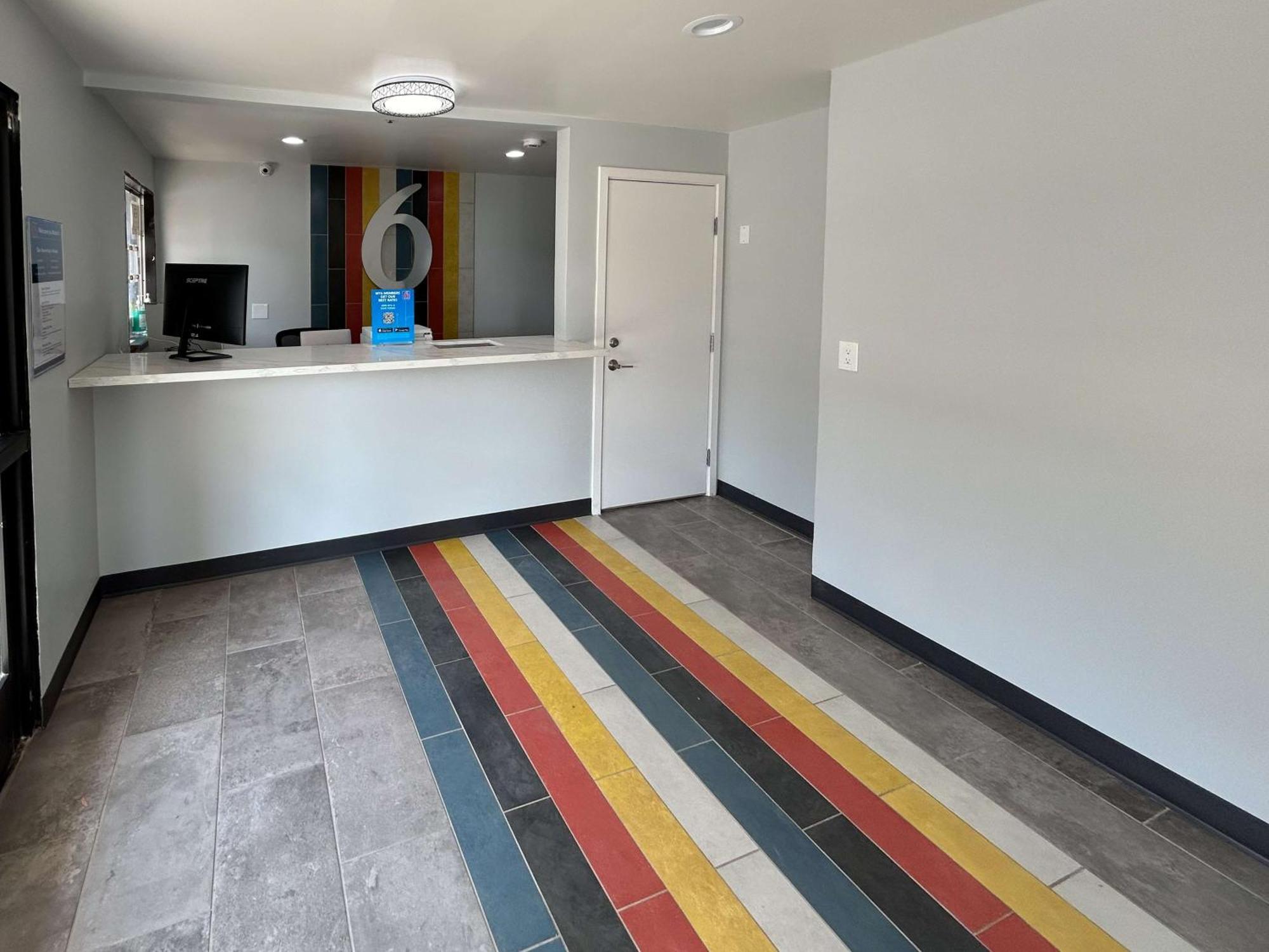 Motel 6 Lake Elsinore, Ca Экстерьер фото