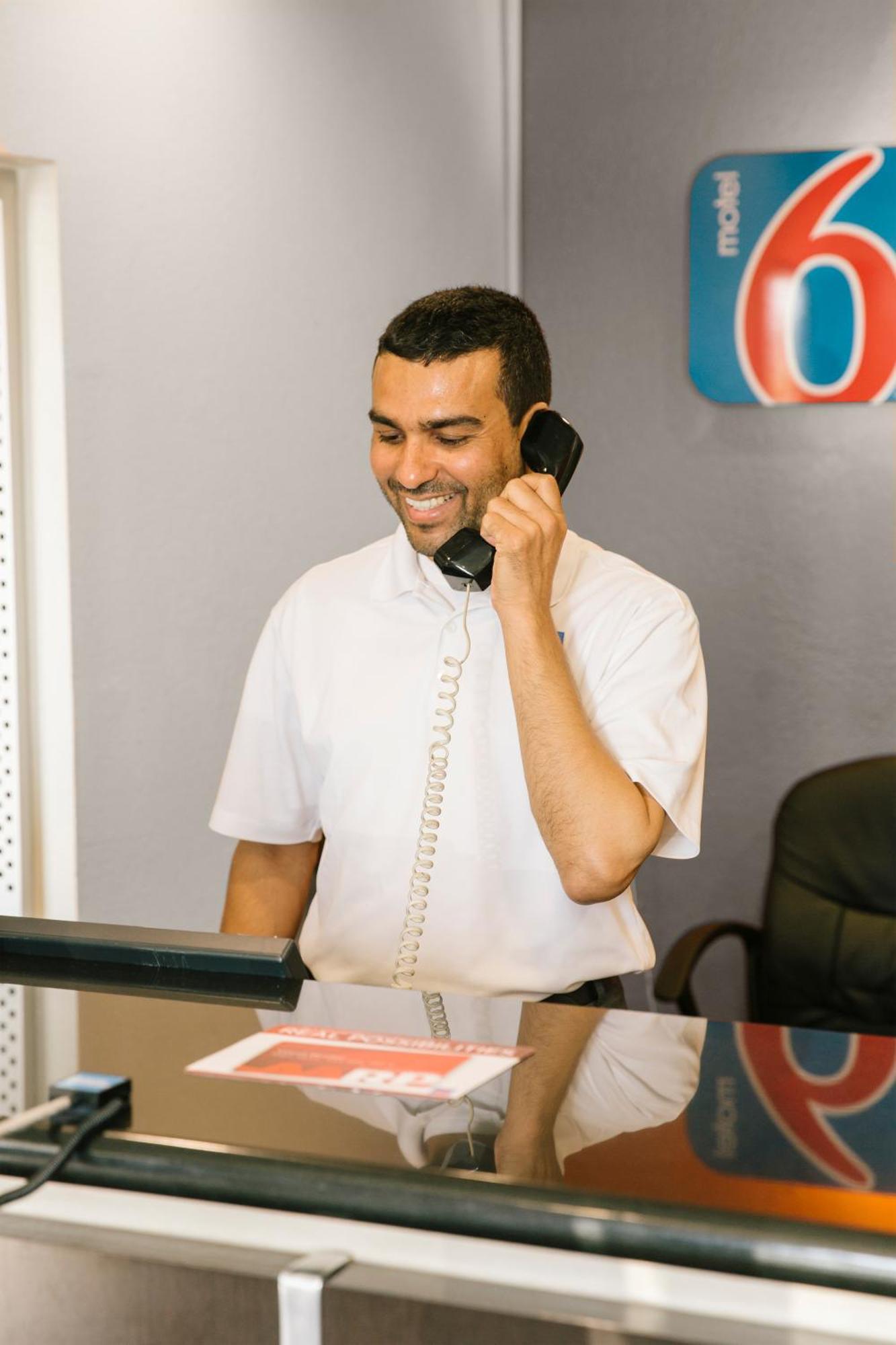 Motel 6 Lake Elsinore, Ca Экстерьер фото